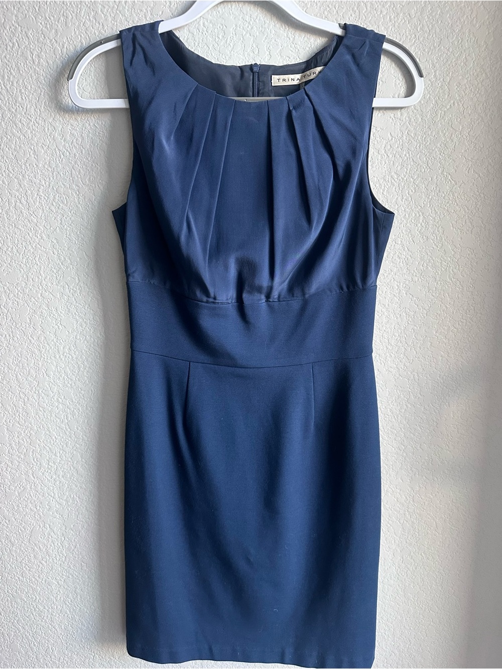 Trina Turk Navy Sleeveless Pleated Bodice Midi Dress Business Classy Structured